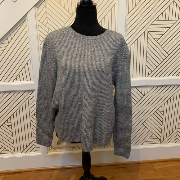 LOFT Sweaters - Loft Scoop Neck Sweater